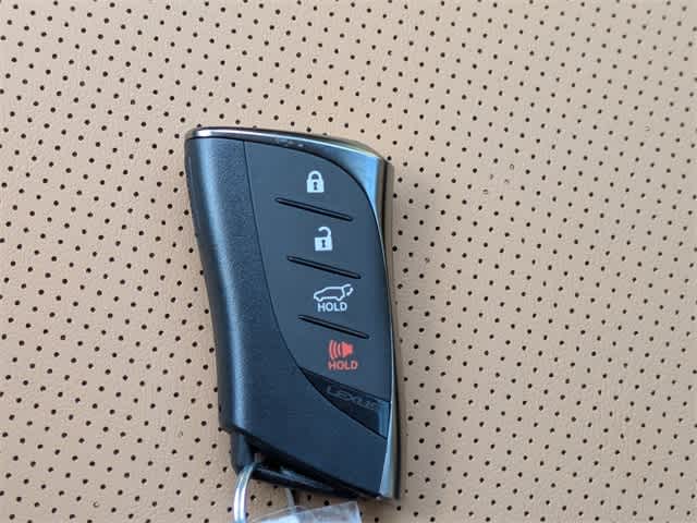 Thumbnail: 2025 Lexus ES - 35