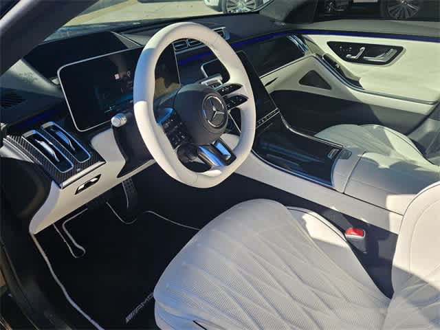Thumbnail: 2025 Mercedes-Benz S-Class - 2