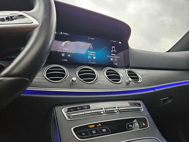 Thumbnail: 2022 Mercedes-Benz E-Class - 27