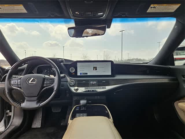 Thumbnail: 2023 Lexus LS - 20