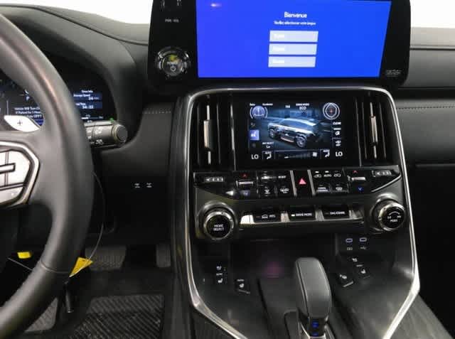 Thumbnail: 2025 Lexus LX - 6