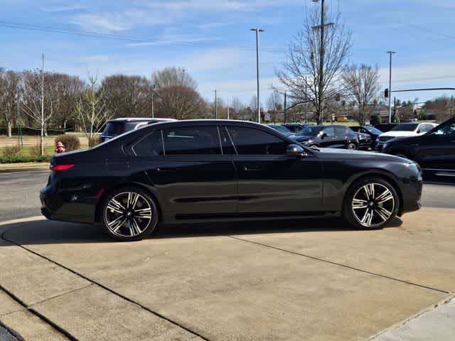 Thumbnail: 2025 BMW 7 Series - 10