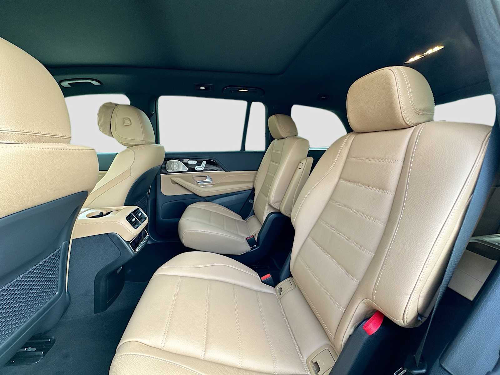 Thumbnail: 2026 Mercedes-Benz GLS - 26