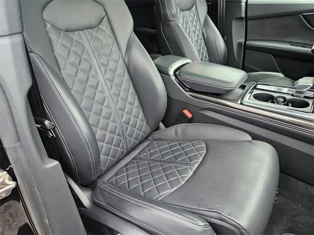 Thumbnail: 2023 Audi SQ8 - 24