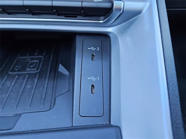 Thumbnail: 2025 Audi Q3 - 30