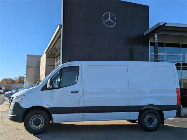 Thumbnail: 2025 Mercedes-Benz Sprinter - 5