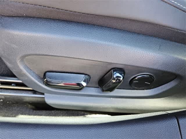 Thumbnail: 2024 Lexus ES - 16