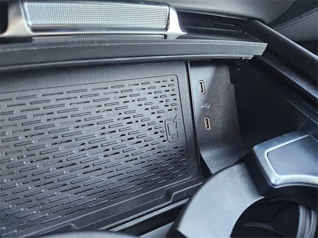 Thumbnail: 2026 Mercedes-Benz GLE - 32