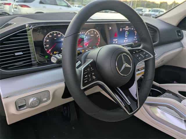 Thumbnail: 2026 Mercedes-Benz GLE - 10