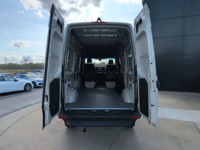 Thumbnail: 2026 Mercedes-Benz Sprinter - 32