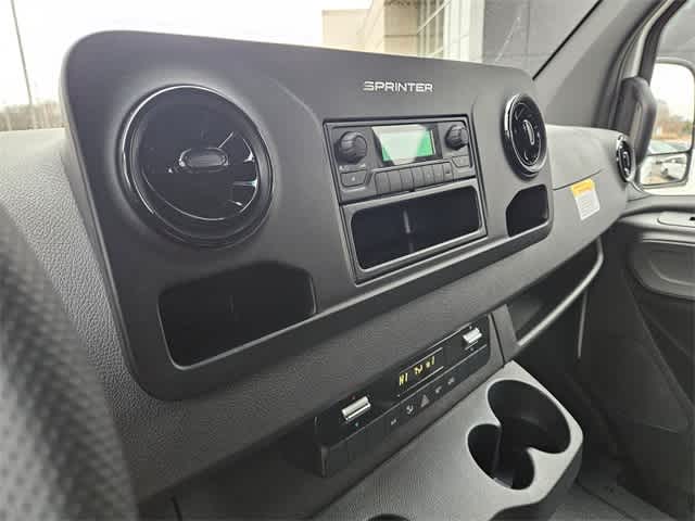 Thumbnail: 2026 Mercedes-Benz Sprinter - 25