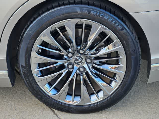 Thumbnail: 2021 Lexus LS - 13