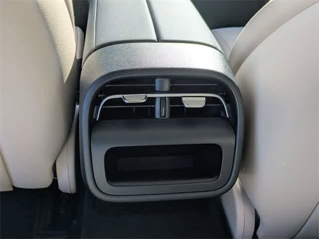 Thumbnail: 2025 Mercedes-Benz E-Class - 4