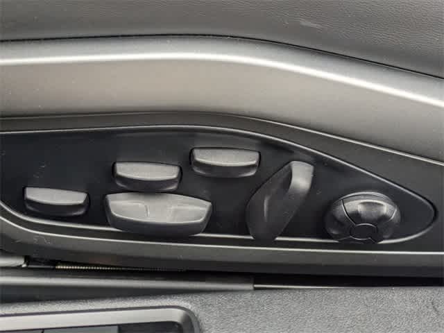 Thumbnail: 2025 Porsche 911 - 17