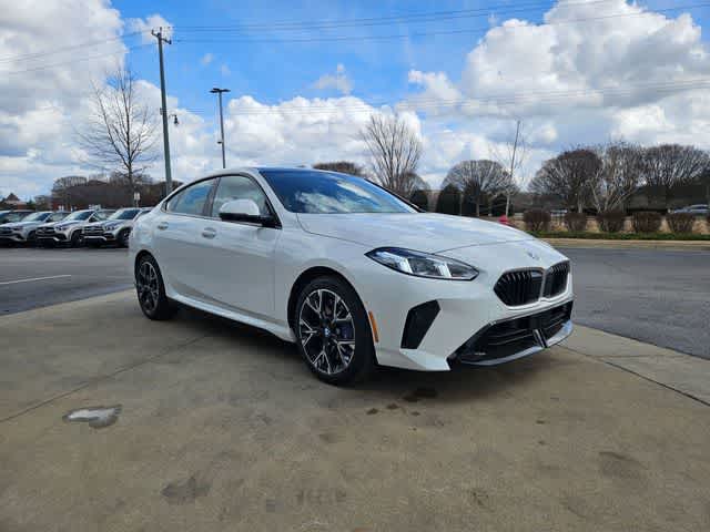 Thumbnail: 2025 BMW 2 Series - 4