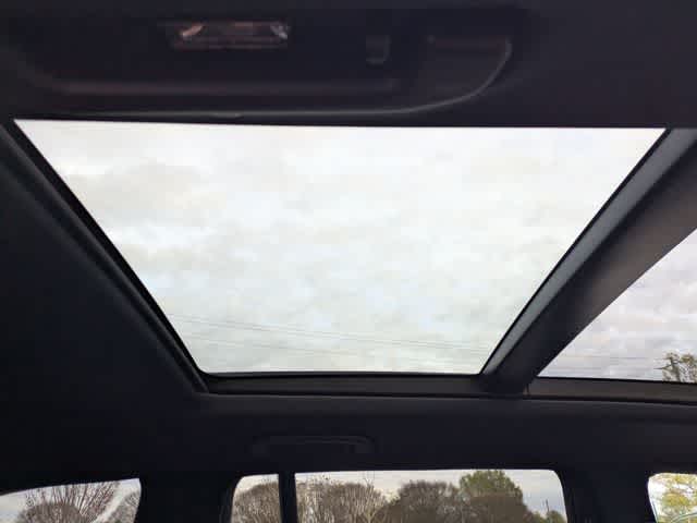 Thumbnail: 2026 Mercedes-Benz GLS - 24