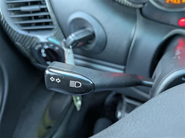 Thumbnail: 2001 Porsche 911 - 25