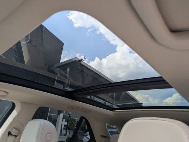 Thumbnail: 2026 Mercedes-Benz GLE - 18