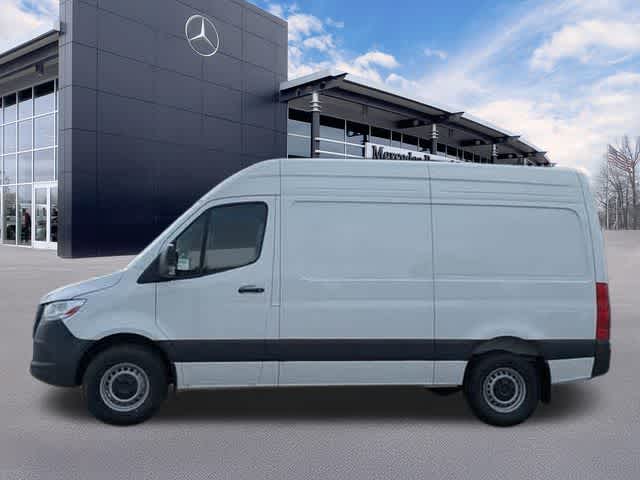 Thumbnail: 2025 Mercedes-Benz Sprinter - 4
