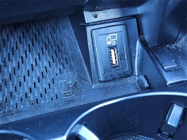 Thumbnail: 2023 Mercedes-Benz C-Class - 33