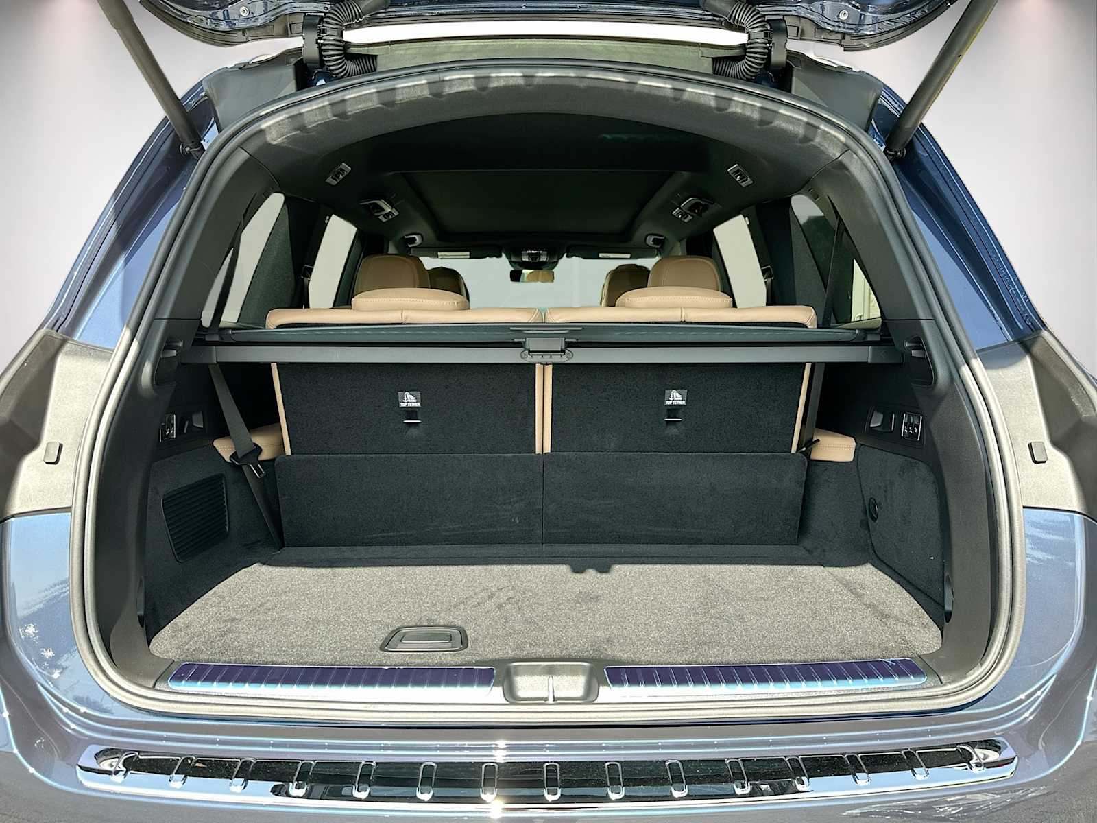 Thumbnail: 2026 Mercedes-Benz GLS - 28