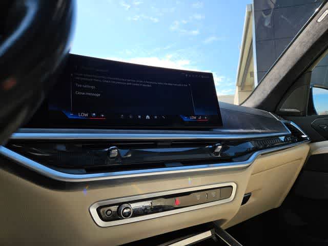 Thumbnail: 2024 BMW X7 - 30