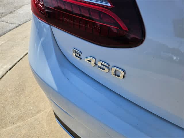 Thumbnail: 2022 Mercedes-Benz E-Class - 11