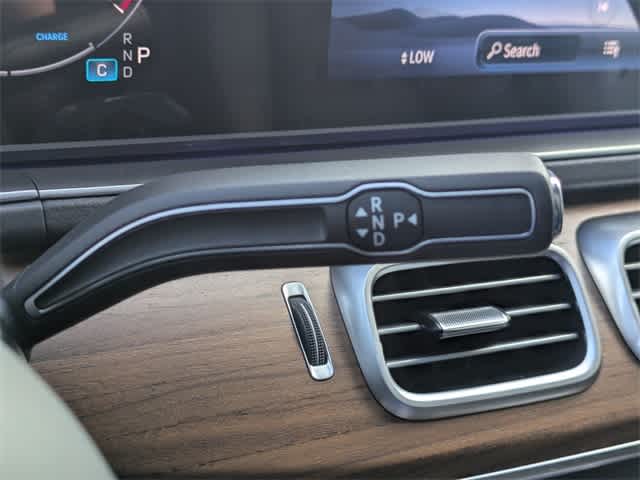 Thumbnail: 2025 Mercedes-Benz GLS - 31