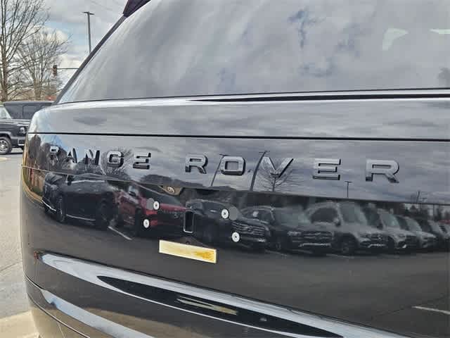 Thumbnail: 2025 Land Rover Range Rover - 11