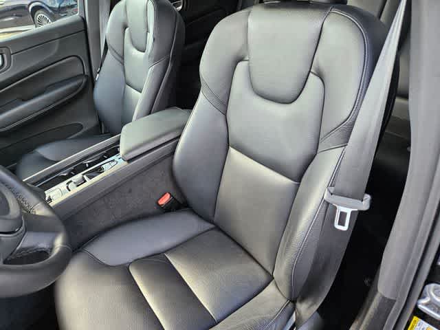 Thumbnail: 2024 Volvo XC60 - 14