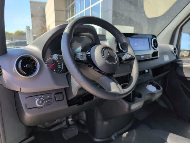 Thumbnail: 2026 Mercedes-Benz Sprinter - 2