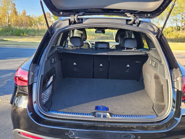 Thumbnail: 2026 Mercedes-Benz GLC - 33