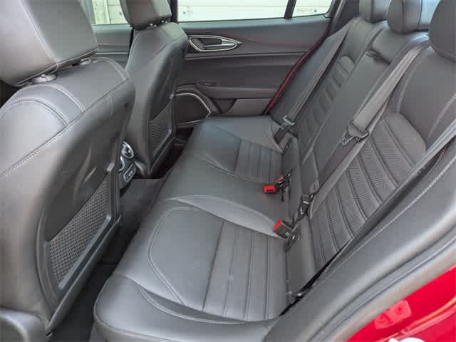 Thumbnail: 2023 Alfa Romeo Giulia - 18