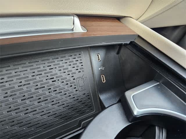 Thumbnail: 2026 Mercedes-Benz GLE - 30