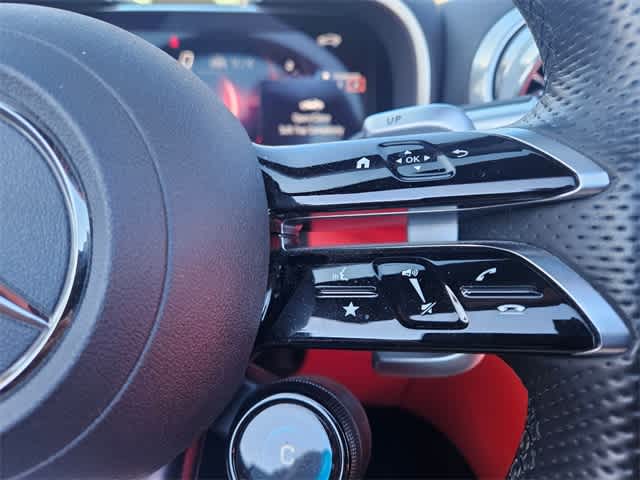 Thumbnail: 2022 Mercedes-Benz SL-Class - 23