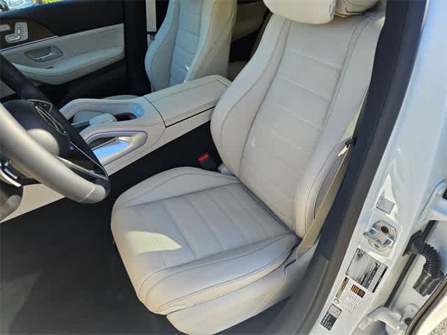 Thumbnail: 2026 Mercedes-Benz GLE - 16