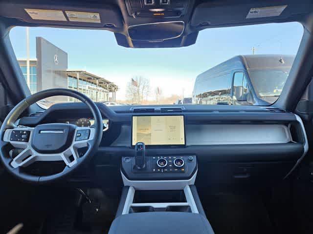 Thumbnail: 2025 Land Rover Defender - 21