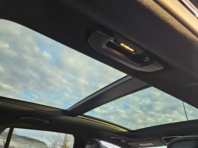 Thumbnail: 2026 Mercedes-Benz GLC - 25