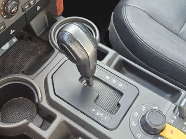 Thumbnail: 2005 Land Rover LR3 - 33