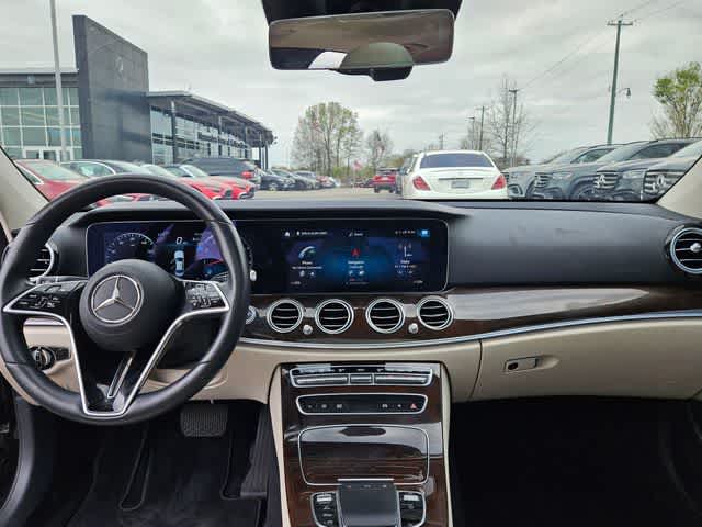 Thumbnail: 2022 Mercedes-Benz E-Class - 15