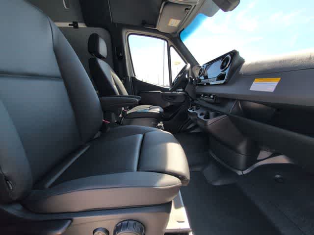 Thumbnail: 2026 Mercedes-Benz Sprinter - 19