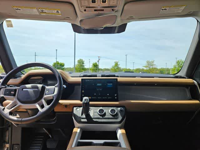 Thumbnail: 2025 Land Rover Defender - 20