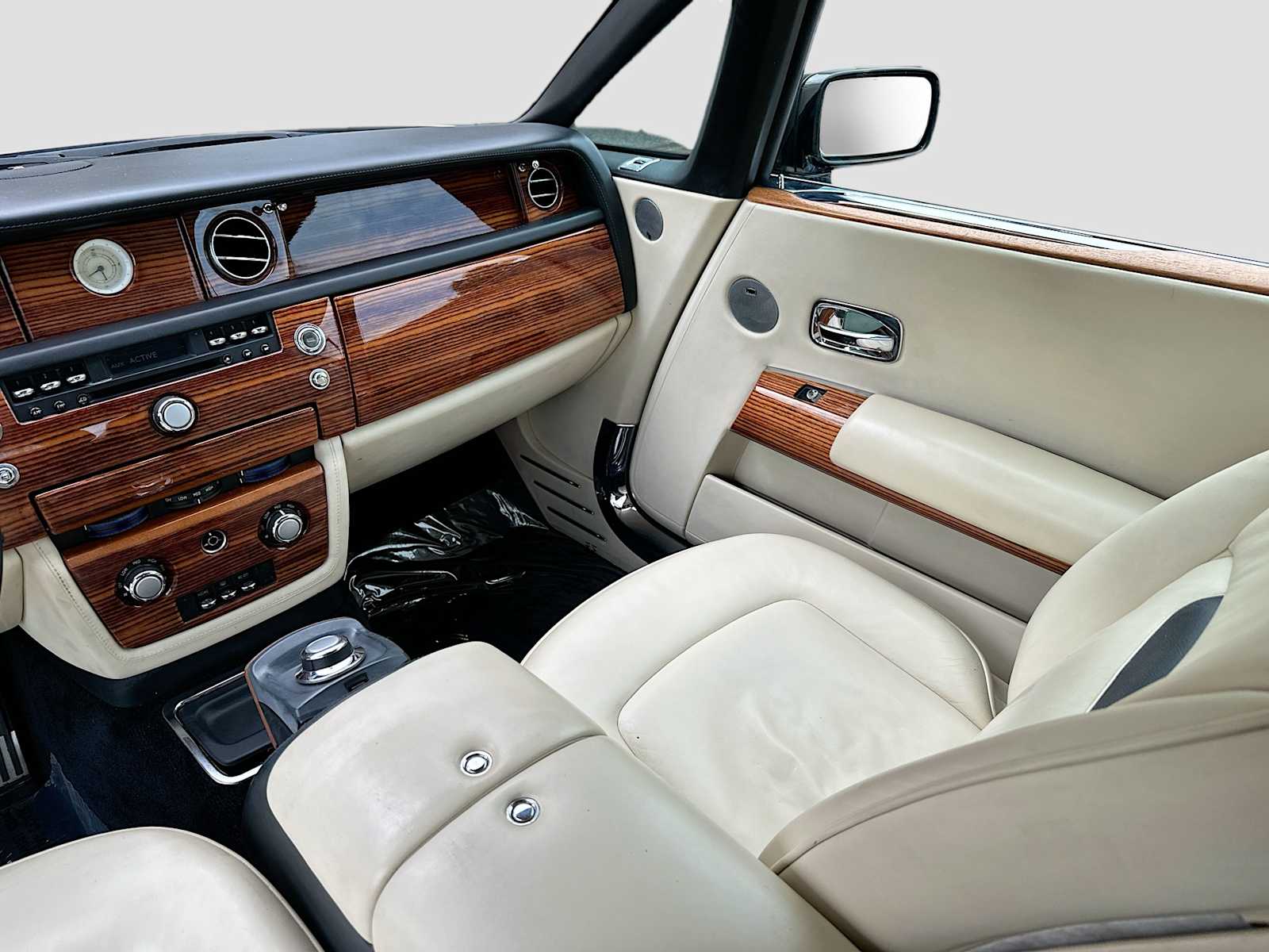 Thumbnail: 2009 Rolls-Royce Phantom - 21