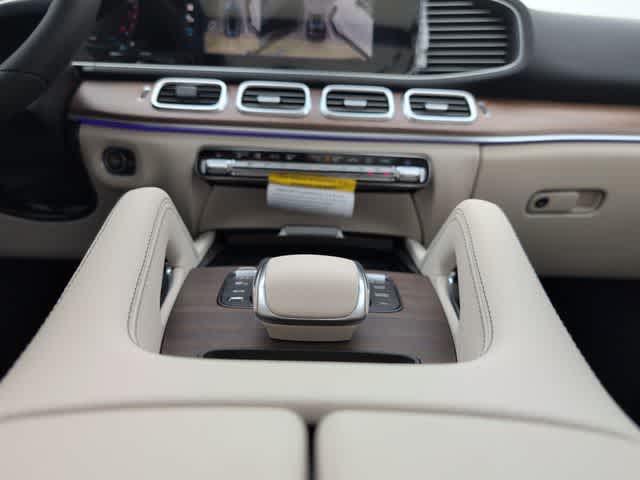 Thumbnail: 2026 Mercedes-Benz GLE - 31