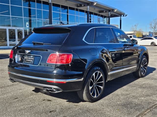 Thumbnail: 2020 Bentley Bentayga - 9
