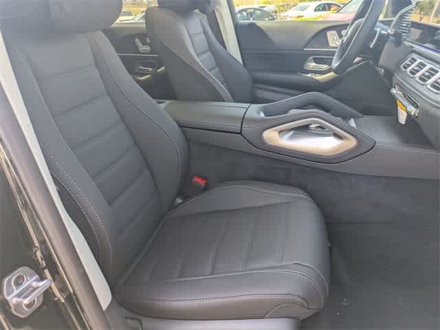 Thumbnail: 2026 Mercedes-Benz GLS - 22