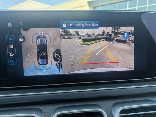 Thumbnail: 2025 Mercedes-Benz GLE - 30