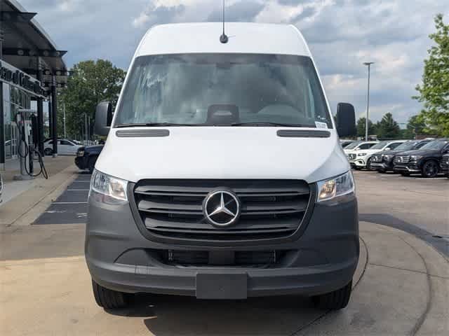 Thumbnail: 2025 Mercedes-Benz Sprinter - 13