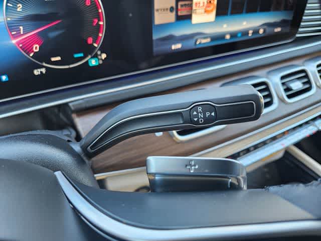 Thumbnail: 2026 Mercedes-Benz GLE - 32