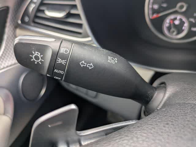 Thumbnail: 2023 Genesis G70 - 23